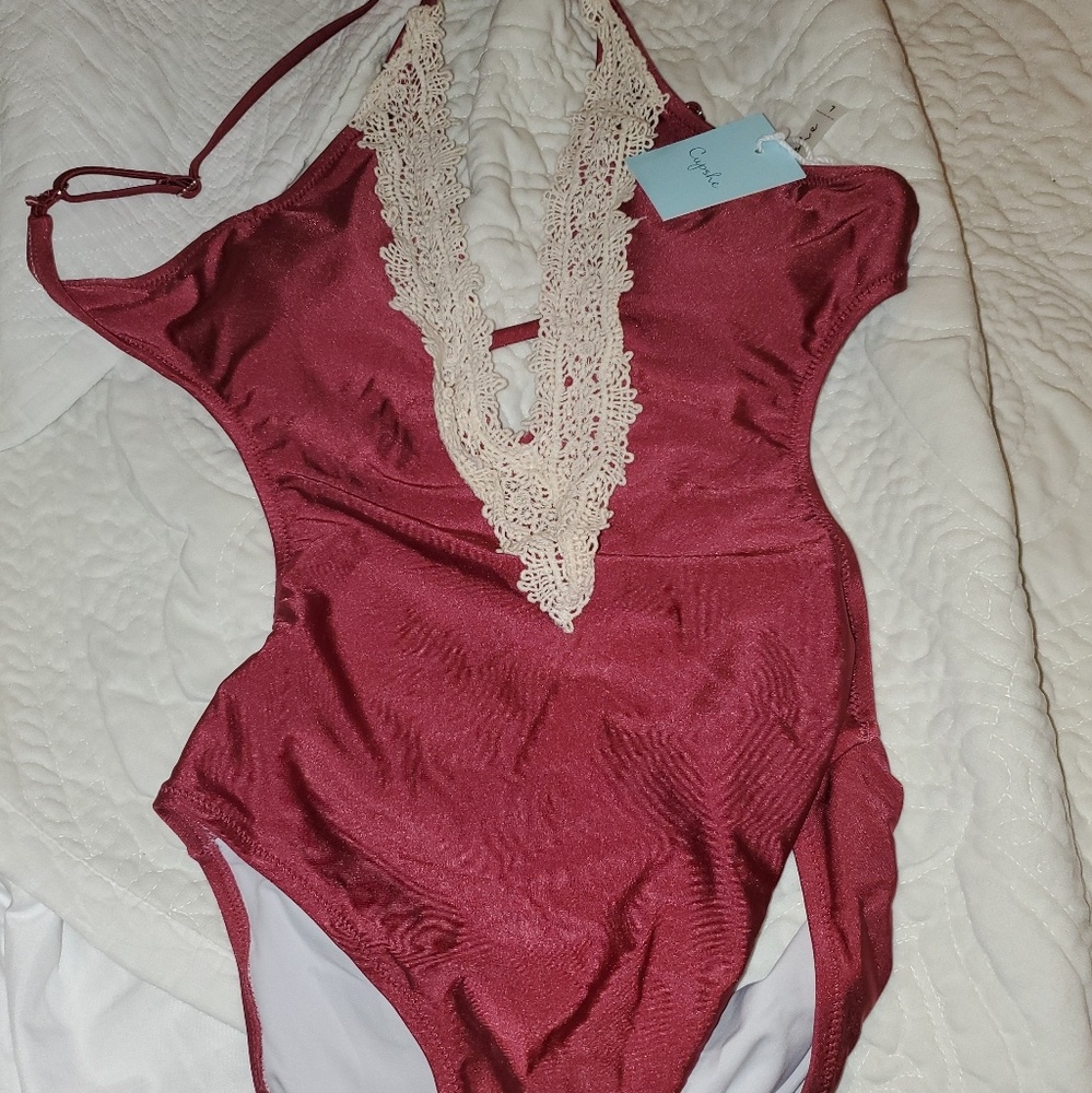 One piece swimsuit